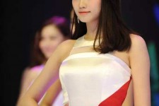 北流成都特大模特兼职**(成都服拆模特兼职是实的吗)