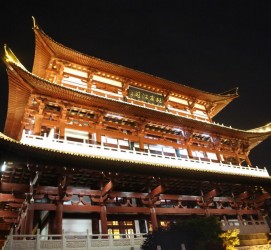 北流长沙旅游攻略(长沙旅游攻略景点必去长沙美食街)