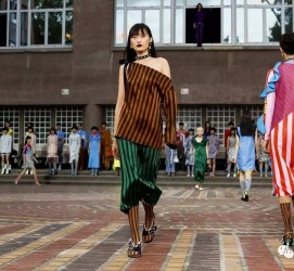 北流广西民族大学兼职模特李琳(2022年即将升为公办的大学)