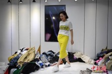 北流兼职模特试衣服(兼职做试衣模特好吗)