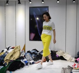北流兼职模特试衣服(兼职做试衣模特好吗)