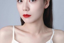 北流兼职模特要打点模卡吗(兼职做模特要交钱拍模卡)