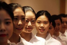 北流私人伴游招聘 度假区万元月薪招“泳装伴游”