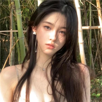 北流与商务伴游共进晚餐，愉快的营业会谈起头了