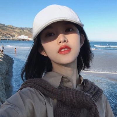 北流伴游女生云飞扬的资料