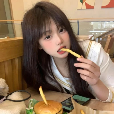 北流伴游女生李欣怡的资料