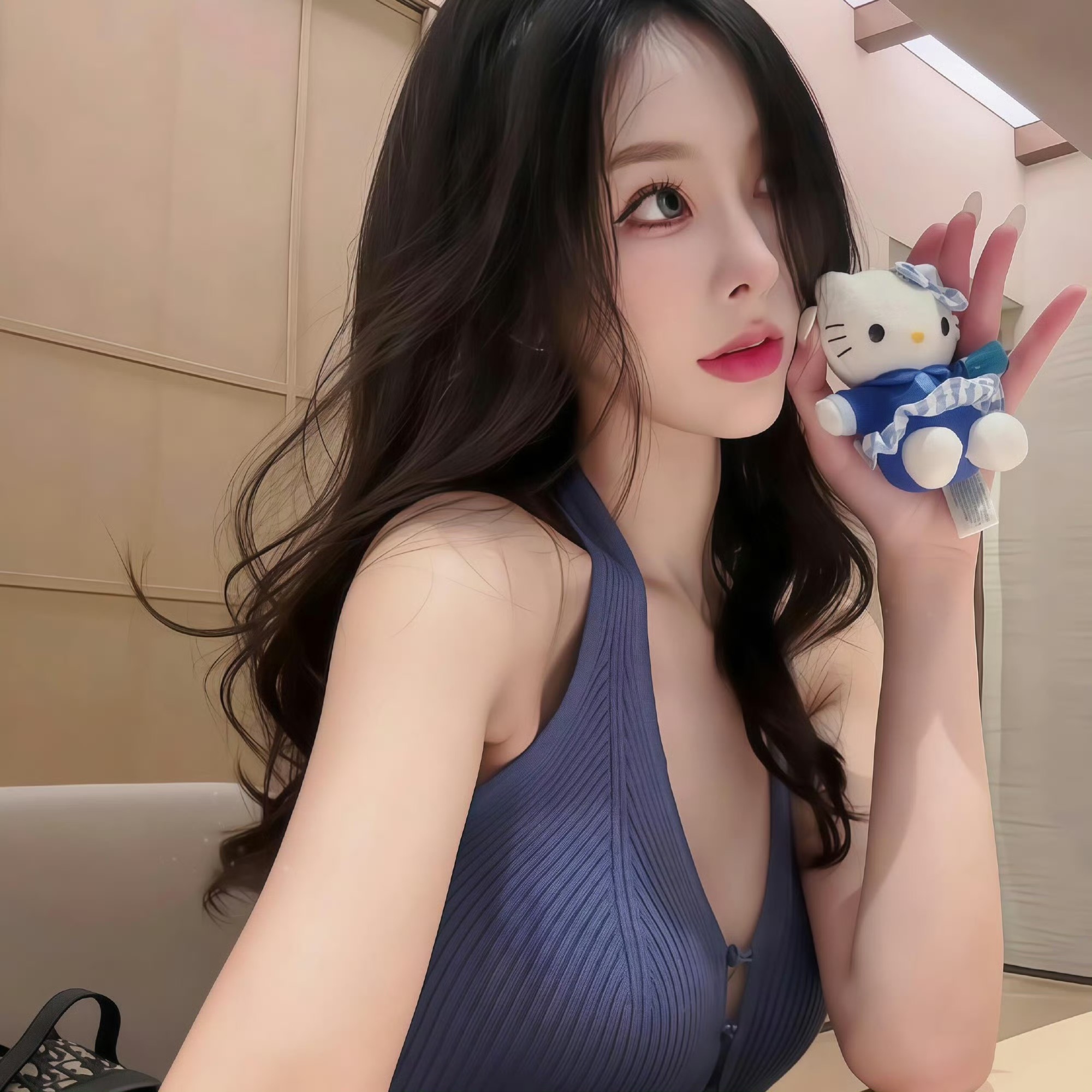 北流伴游女生鹿小婷的资料