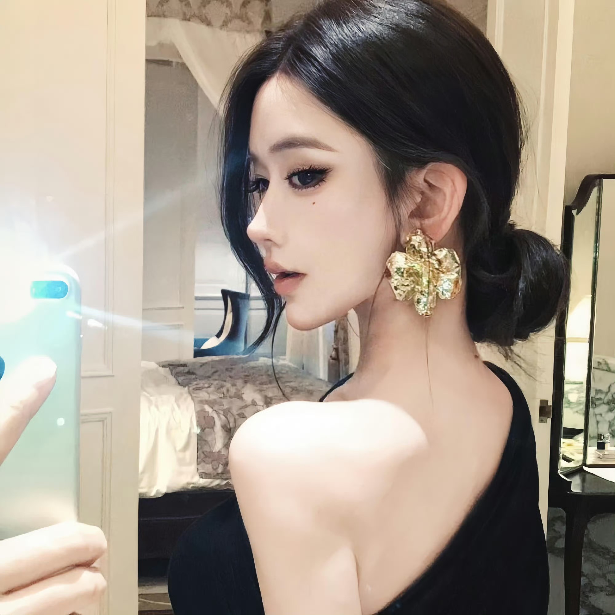 北流伴游女生靖骊萍的资料