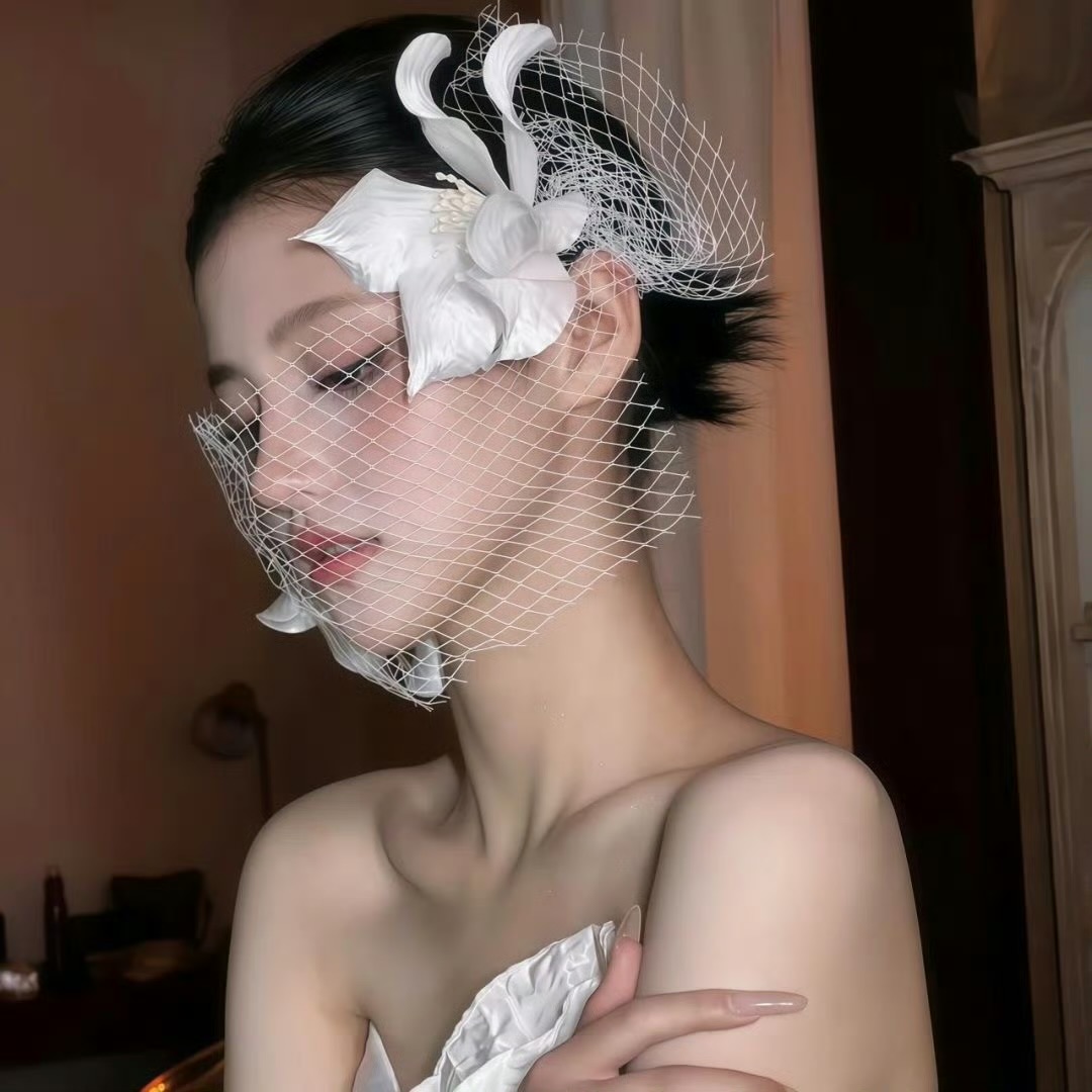 北流伴游女生唐雅柔的资料