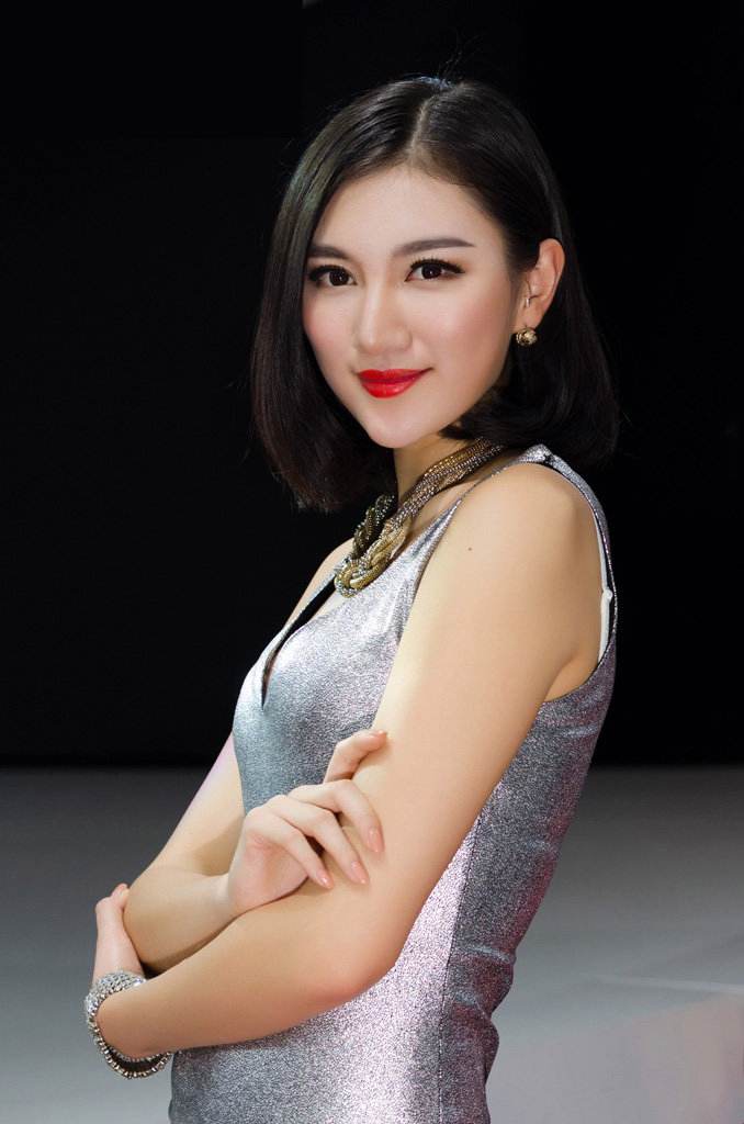 广州曲招无需经历周末兼职模特(广州模特兼职2021年广州模特兼职雇用信息)